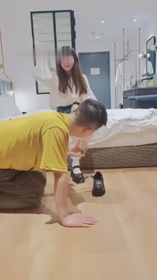 图片[2]_【重庆男神】小月首调-恋足/揪耳朵/踩踏专场【完整版】 bf8857_HD绳艺资源