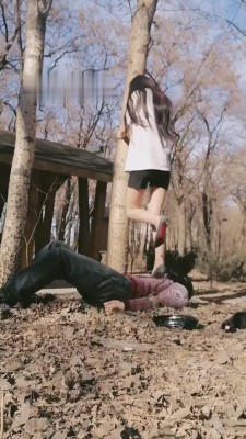 图片[7]_【傲柔】户外高跟踩塔-路人围观 bf8658_HD绳艺资源