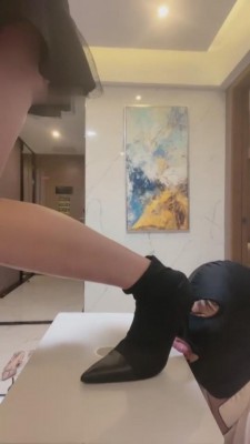 图片[2]_【诗诗】多爽鞋踩舌头/口水喂食/鞋尖插嘴 bf8711_HD绳艺资源