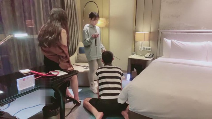 图片[3]_【维尼】双S直播羞辱废物员工-耳光/训练/浓痰/踩踏 bf8594_HD绳艺资源