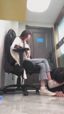 图片[2]_【开发素人】精神小妹文文深夜调贱畜 bf8596_HD绳艺资源