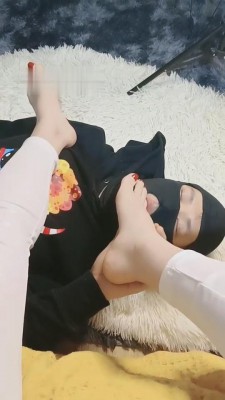 【三三】原味裸足随意玩弄狗 bf8629_HD绳艺资源