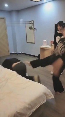 图片[4]_【德意男神】双素人全程高难度挑战虐狗 bf8872_HD绳艺资源