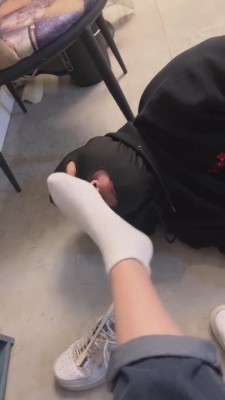 图片[7]_【黛黛s】闻脚/闻鞋/舔鞋底 bf8517_HD绳艺资源