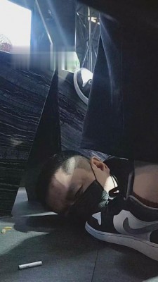 图片[2]_【文文文】KTV素人小姐姐脚下狗 bf10044_HD绳艺资源