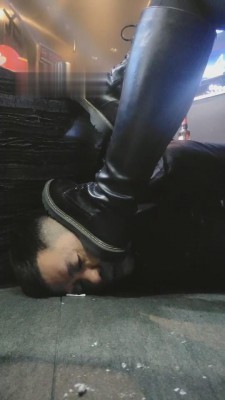 图片[4]_【文文文】KTV素人小姐姐脚下狗 bf10044_HD绳艺资源