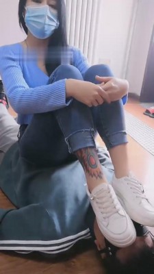 图片[2]_【蕾拉S】又酸又臭的白袜子全身踩踏 bf8445_HD绳艺资源