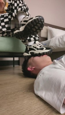 图片[4]_【晨希】把狗脸当脚垫踩哭【完整版】 bf10051_HD绳艺资源