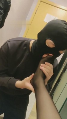 图片[4]_【北京嘉文】小白狗第一次舔鞋靴/舔脚 bf8734_HD绳艺资源