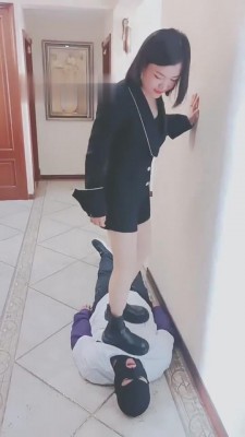 图片[2]_【羽诺】高跟/运动鞋/丝袜裸足全体重踩踏 bf8498_HD绳艺资源