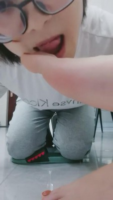 【清见】家务母狗下班来伺候了 bf8838_HD绳艺资源