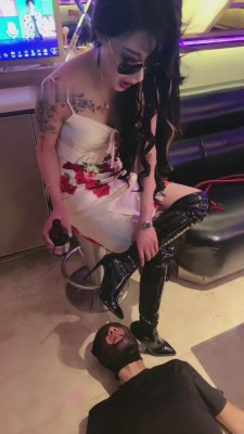 图片[4]_【爱神】女老板KTV把下属虐废-舔丝足/浓痰/高跟鞋喝酒 bf8945_HD绳艺资源