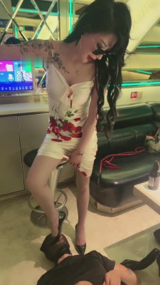 图片[6]_【爱神】女老板KTV把下属虐废-舔丝足/浓痰/高跟鞋喝酒 bf8945_HD绳艺资源