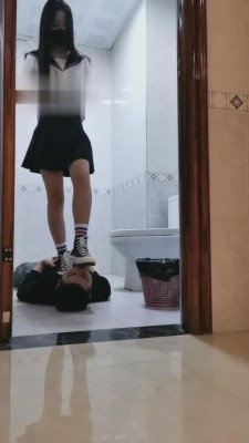 图片[6]_【猫神大人S】猥琐男夜闯女厕所被抓来tj bf4348_HD绳艺资源