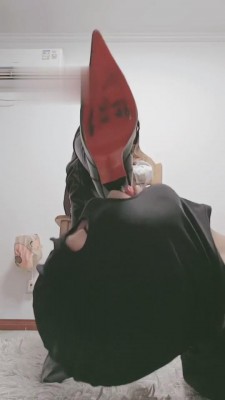 图片[5]_【执念】训练-窒息-闻黑丝白袜-舔脚-坐脸圣水 bf4397_HD绳艺资源