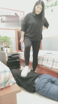 【喜欢的感觉】足疗小雨奶奶重度耳光圣水羞辱 bf4448_HD绳艺资源