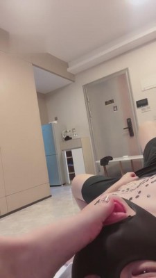 图片[8]_【诗诗】双胞胎姐妹-舔脚转胯滴蜡 bf4423_HD绳艺资源