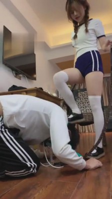 【甜甜】面试应聘私奴的狗 bf4583_HD绳艺资源