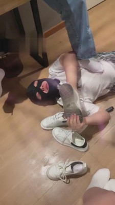 图片[3]_【新人韵姬】首次尝试被舔脚【下】 bf4612_HD绳艺资源