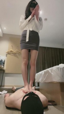 图片[7]_【KIKI】御姐健身后原味鞋袜调狗《上》 bf4593_HD绳艺资源