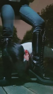 图片[9]_【小拽主人】公园骑马-舔靴底-吃白袜 bf4609_HD绳艺资源