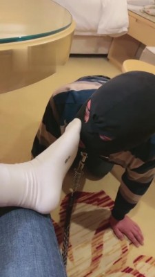 图片[4]_【悦主大人】臭小白鞋当氧气面罩 bf4711_HD绳艺资源