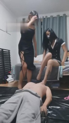 图片[7]_【君威】双主踩踏恋足-轮流圣水滴蜡 bf4688_HD绳艺资源