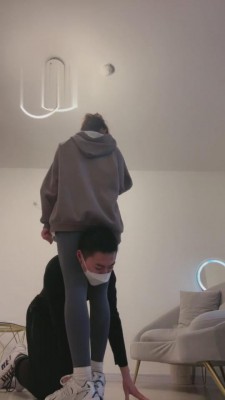 图片[2]_【00后我叫欣桐】运动鞋+白棉袜羞辱 bf4698_HD绳艺资源