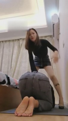 【六六】肉丝高跟虐丑不拉几的狗 bf4779_HD绳艺资源