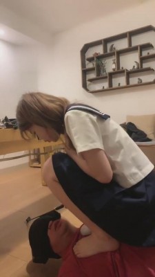 图片[6]_【甜甜】双狗争宠-耳光踩踏腿绞泄愤 bf4865_HD绳艺资源