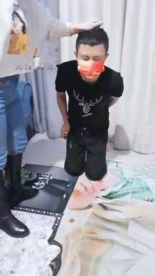 【妖精萝莉】狗皮地毯曝光场懂的进 bf4897_HD绳艺资源