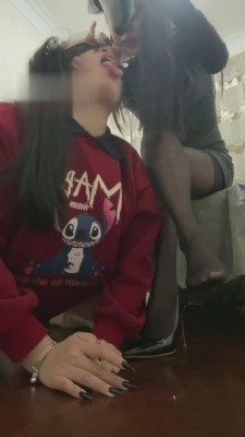 图片[12]_【阿月】超近距离-母狗舔闻迷恋黑丝脚 bf4975_HD绳艺资源