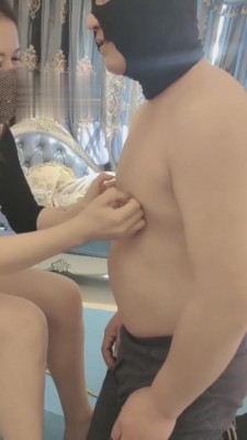 图片[7]_【京S维维】反绑贱狗艺术舔脚 bf4898_HD绳艺资源