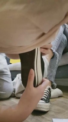 图片[7]_【小拽主人】发现表弟偷闻我的鞋子 bf4949_HD绳艺资源