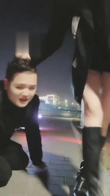 图片[5]_【新人玉姬】户外重度踩踏调狗-抽耳光-踢裆【完整版】 bf5300_HD绳艺资源