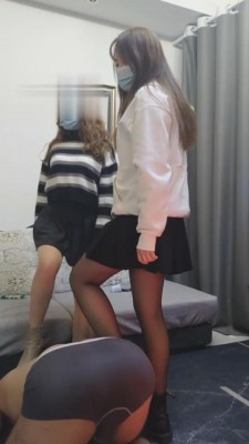 【重庆沫子】双S-辣妹子黑丝短靴踩踏虐待 bf5229_HD绳艺资源