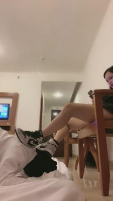 【甜依】夜跑回来让狗舔我脏鞋 bf5609_HD绳艺资源