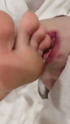 图片[5]_【高难度挑战美学】脏白袜强迫狗舔/插嘴【完整版】 bf5704_HD绳艺资源