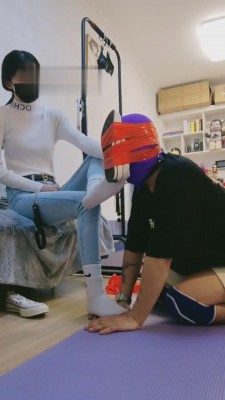 图片[8]_【高难度挑战美学】学生S帆布鞋踢裆窒息 bf5595_HD绳艺资源