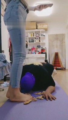 图片[9]_【高难度挑战美学】学生S帆布鞋踢裆窒息 bf5595_HD绳艺资源