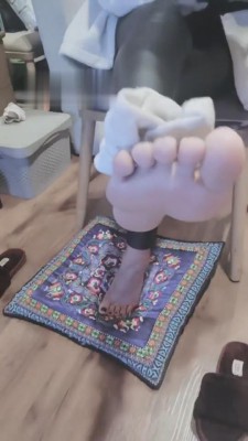 图片[5]_【绳艺导师菲主】闻夜跑后的原味臭船袜 bf5657_HD绳艺资源