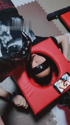 图片[7]_【就是喜欢玩啊】囚禁全体重踩踏碾压 bf5803_HD绳艺资源