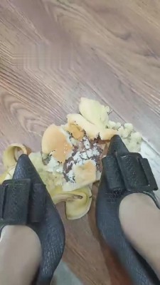 图片[4]_【上海糖糖老师】碾压食物喂小奶狗 bf5788_HD绳艺资源