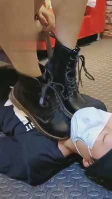 图片[8]_【依然】长靴近距离超强踩踏碾压 bf5469_HD绳艺资源