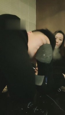 图片[5]_【咩祖】KTV舔脏鞋底-舔丝足-骑脖子 bf5175_HD绳艺资源