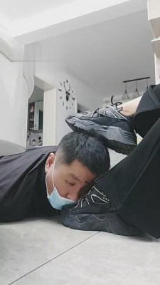 【文文文】老爹鞋素人全体重踩踏 bf5066_HD绳艺资源