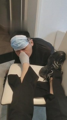 图片[3]_【文文文】老爹鞋素人全体重踩踏 bf5066_HD绳艺资源