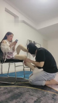 图片[3]_【冬莲】闻臭脚-舔足-踩踏-狗笼圈养 bf5070_HD绳艺资源