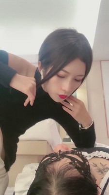 图片[6]_【希希子】母畜-坐脸白靴脚底下的清理器 bf5421_HD绳艺资源