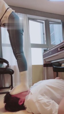 图片[5]_【虞姬】车模运动鞋臭白袜暴虐贱畜 bf5273_HD绳艺资源